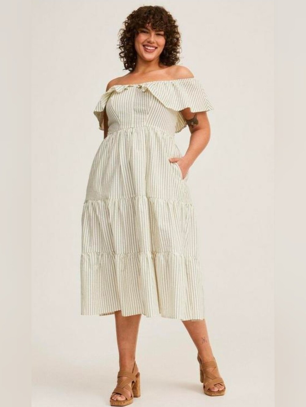 TORRID Tiered Midi Dress Size 3